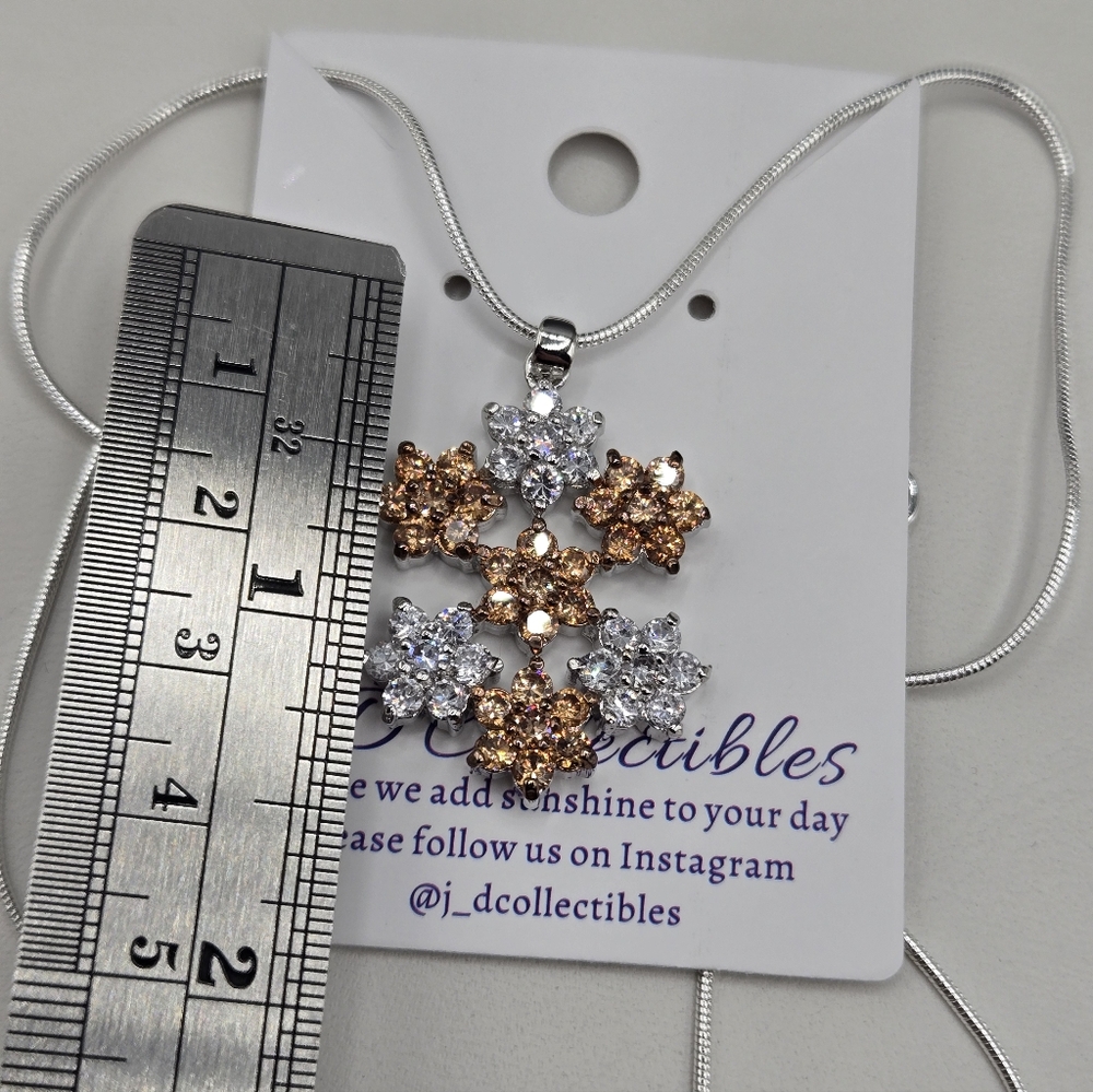 Swarovski Crystal Elements Silver Necklace Champagne Floral 20 inch Prom Bridal - Picture 4 of 4